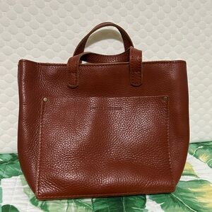 Portland Leather Goods Sedona Mini zip crossbody EUC